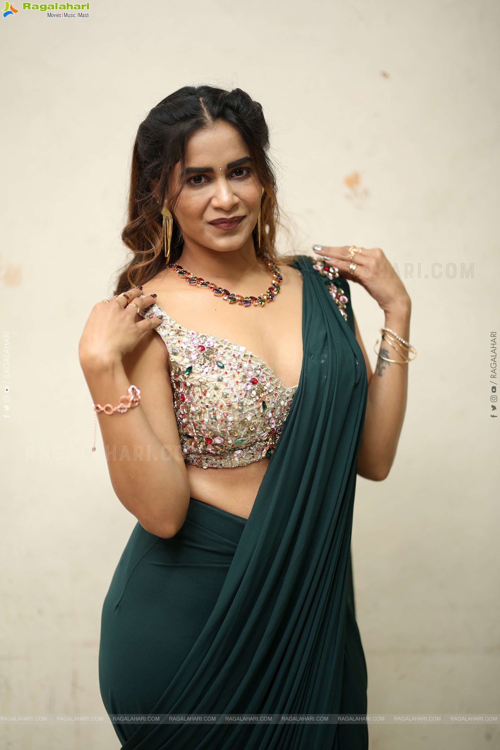 Sahithi Dasari Latest HD Photoshoot stills, HD Gallery