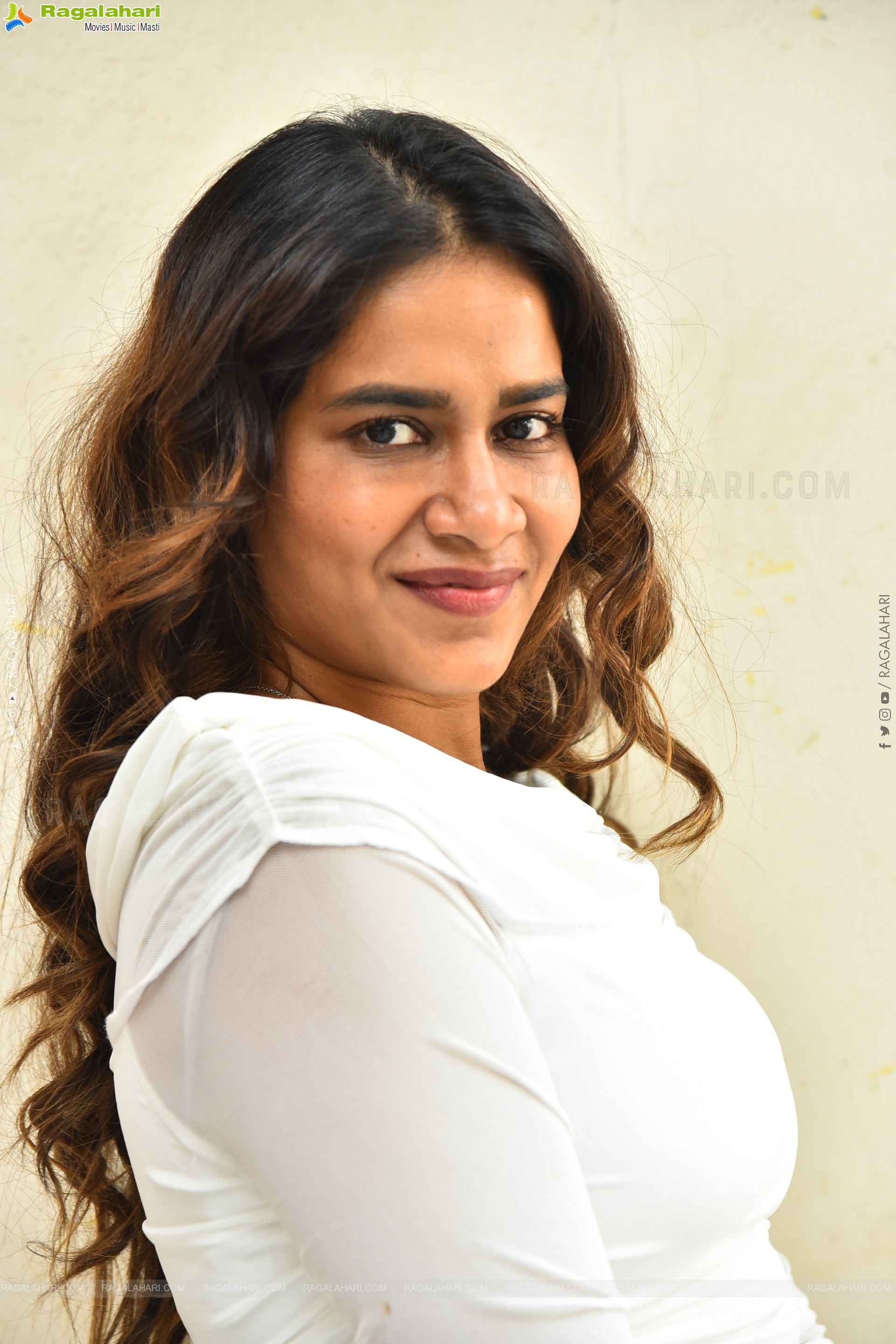 Sahithi Dasari at Trimukha Movie Press Meet, HD Gallery