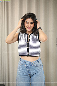 Sakshi Vaidya at Nari Nari Naduma Murari Interview
