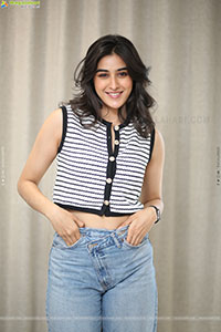 Sakshi Vaidya at Nari Nari Naduma Murari Interview