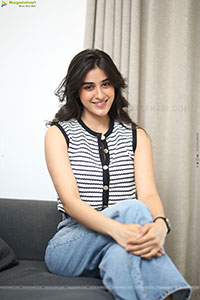 Sakshi Vaidya at Nari Nari Naduma Murari Interview
