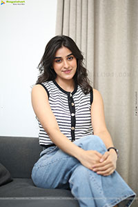 Sakshi Vaidya at Nari Nari Naduma Murari Interview