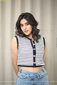 Sakshi Vaidya at Nari Nari Naduma Murari Interview