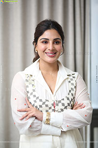 Samyuktha Menon at Nari Nari Naduma Murari Interview