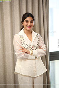 Samyuktha Menon at Nari Nari Naduma Murari Interview