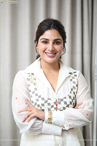 Samyuktha Menon at Nari Nari Naduma Murari Interview