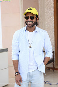 Sharwanand at Nari Nari Naduma Murari Interview, HD Gallery