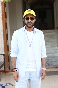 Sharwanand at Nari Nari Naduma Murari Interview, HD Gallery