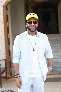 Sharwanand at Nari Nari Naduma Murari Interview, HD Gallery