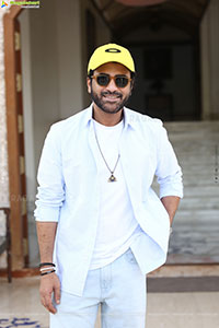 Sharwanand at Nari Nari Naduma Murari Interview, HD Gallery