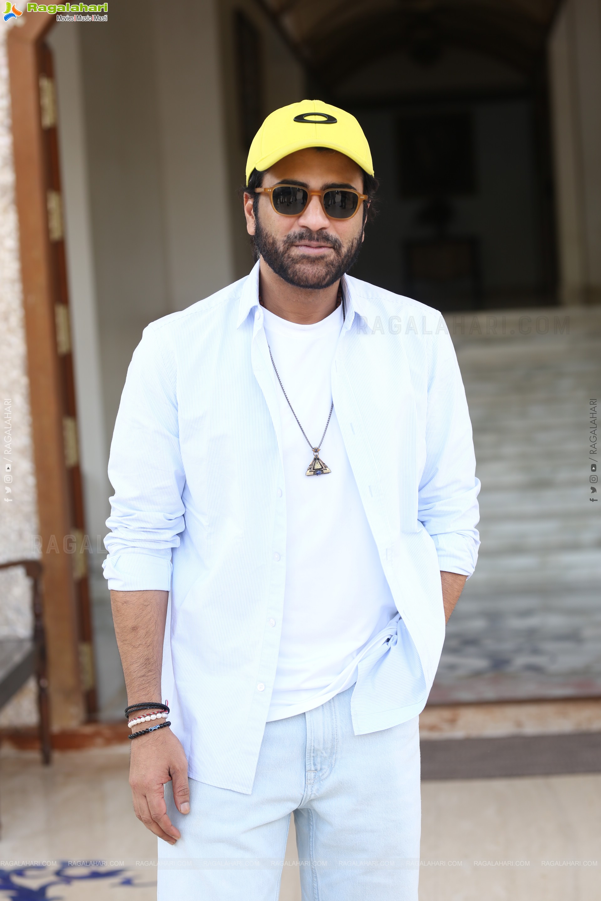 Sharwanand at Nari Nari Naduma Murari Interview, HD Gallery