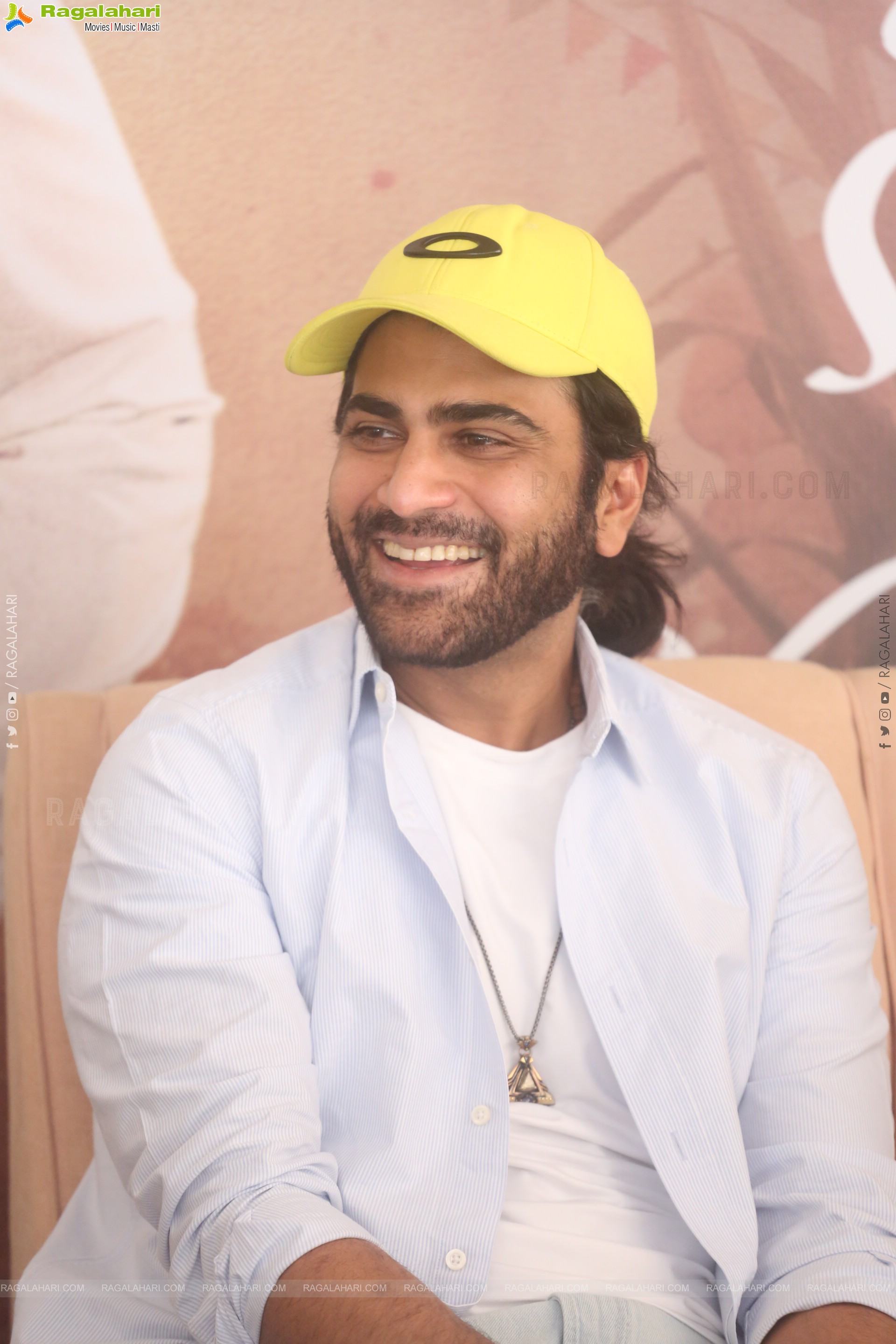 Sharwanand at Nari Nari Naduma Murari Interview, HD Gallery