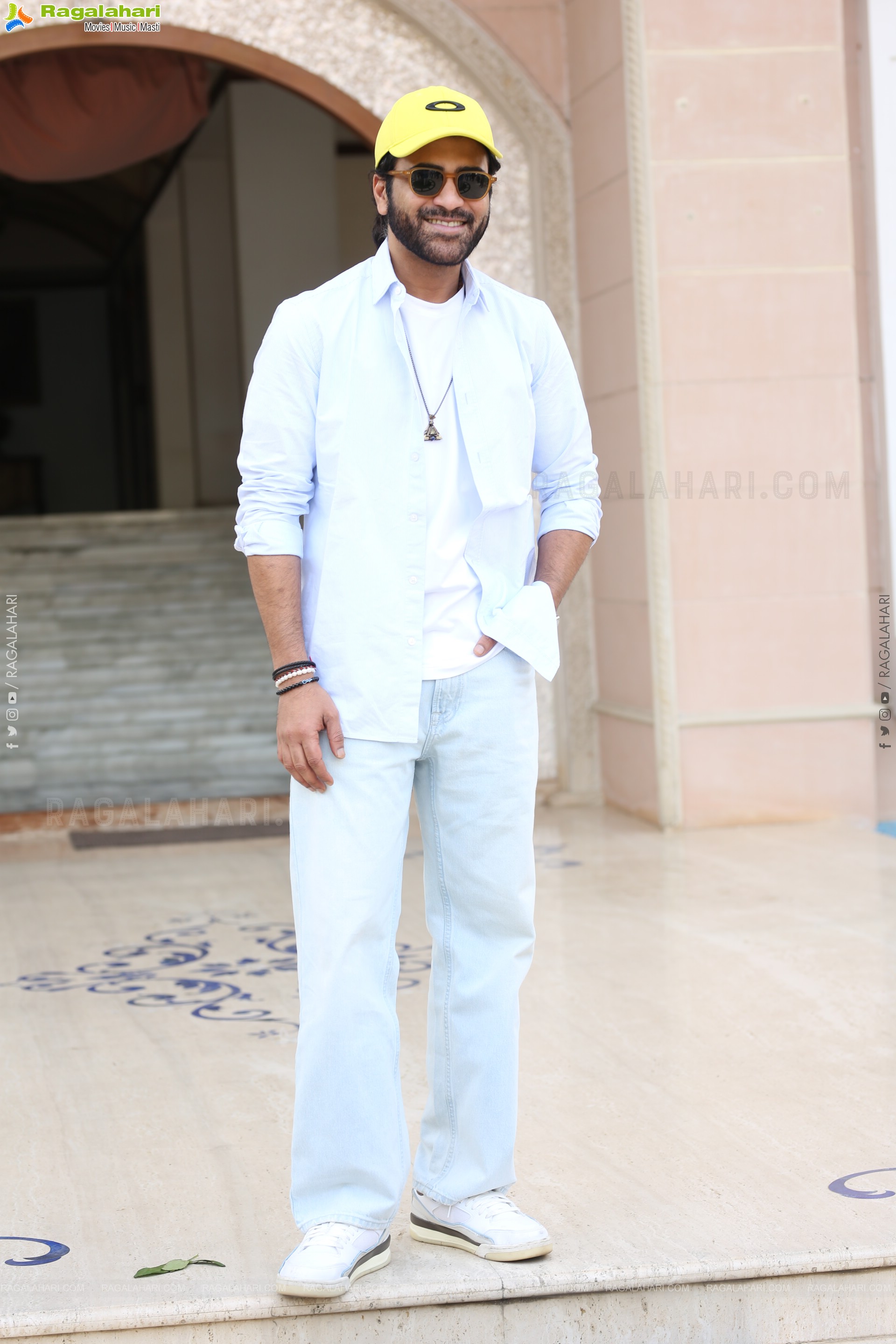 Sharwanand at Nari Nari Naduma Murari Interview, HD Gallery