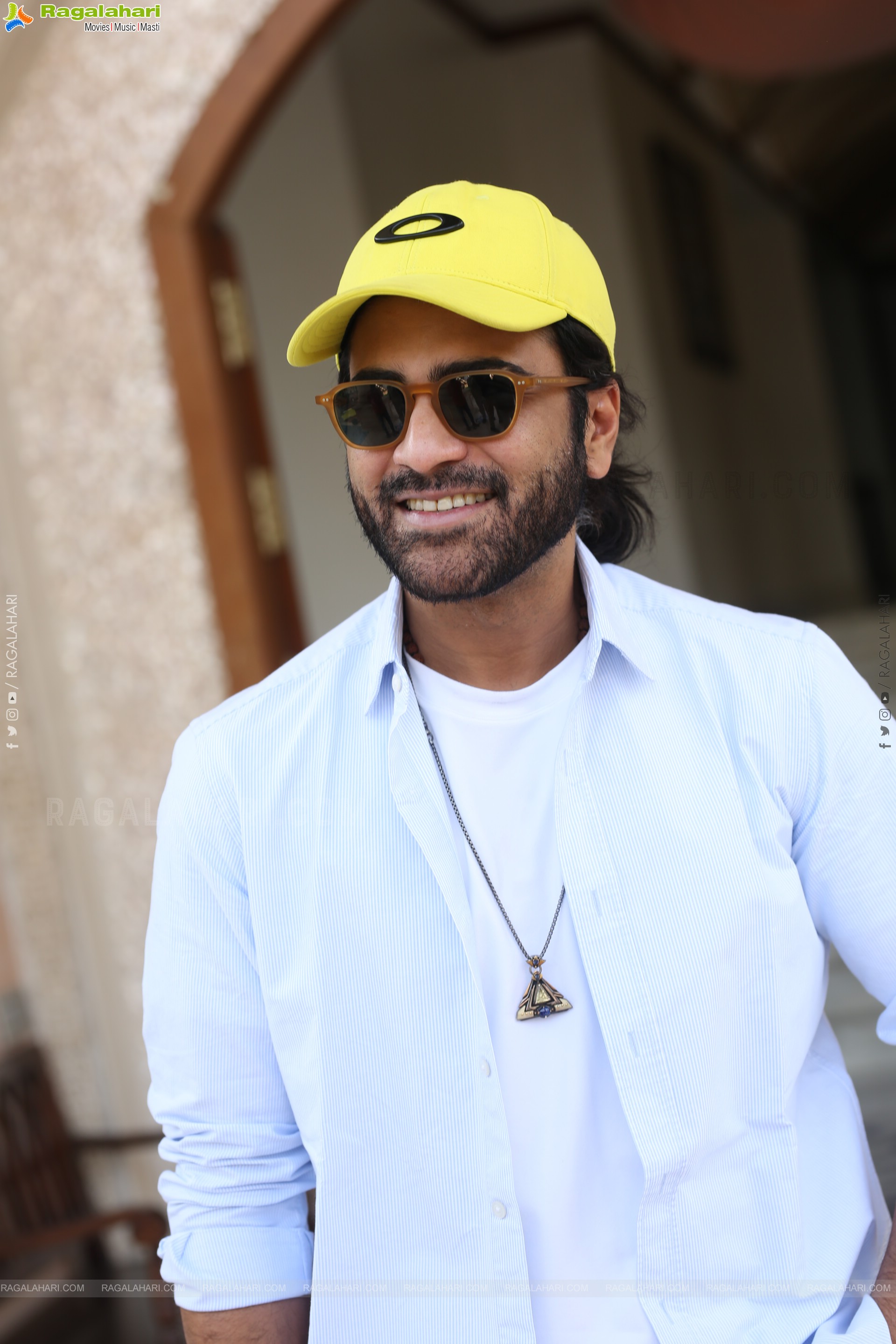 Sharwanand at Nari Nari Naduma Murari Interview, HD Gallery
