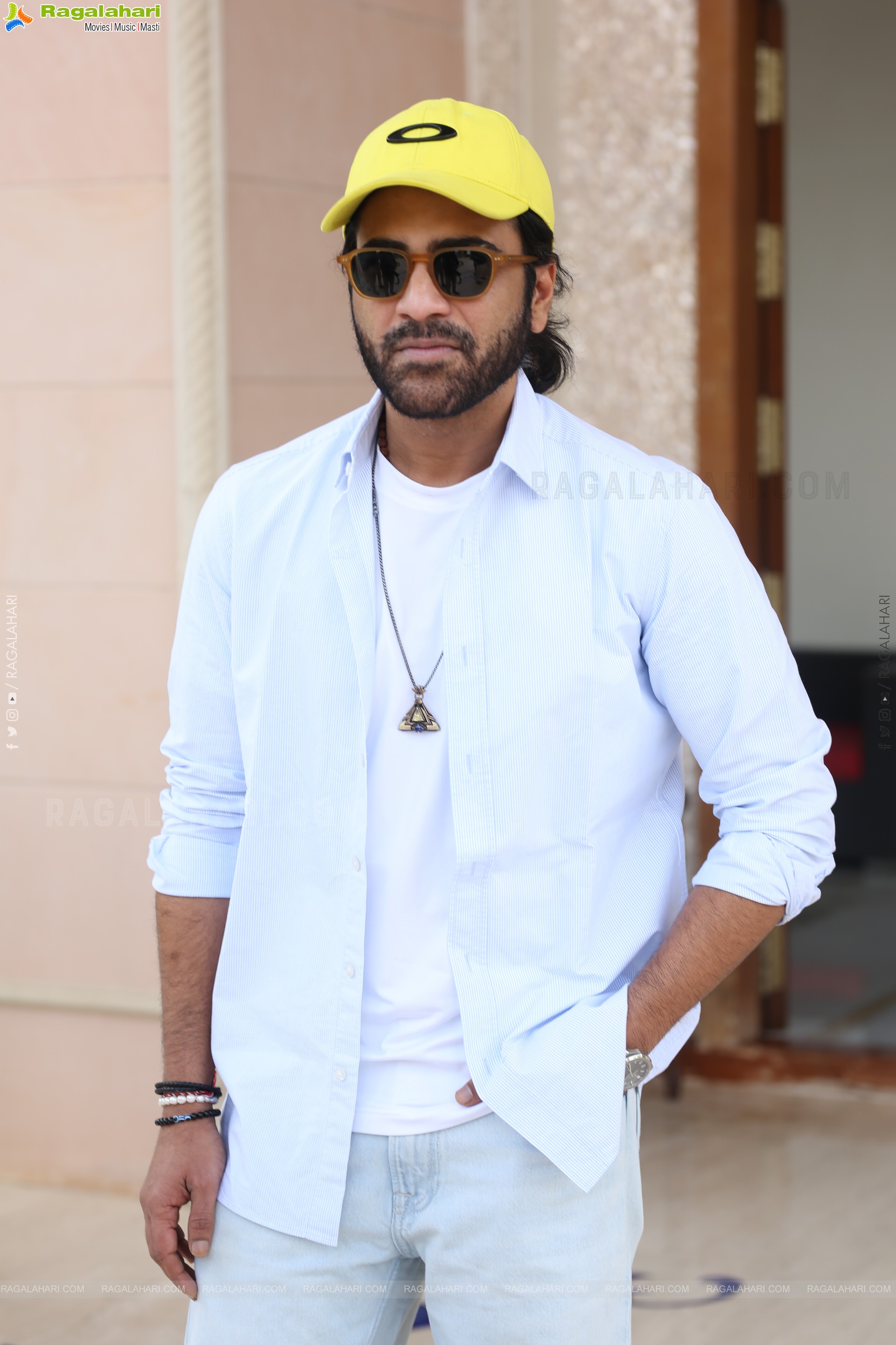 Sharwanand at Nari Nari Naduma Murari Interview, HD Gallery