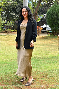 Shruthi Shetty at Sky Movie Pre Release Press Meet