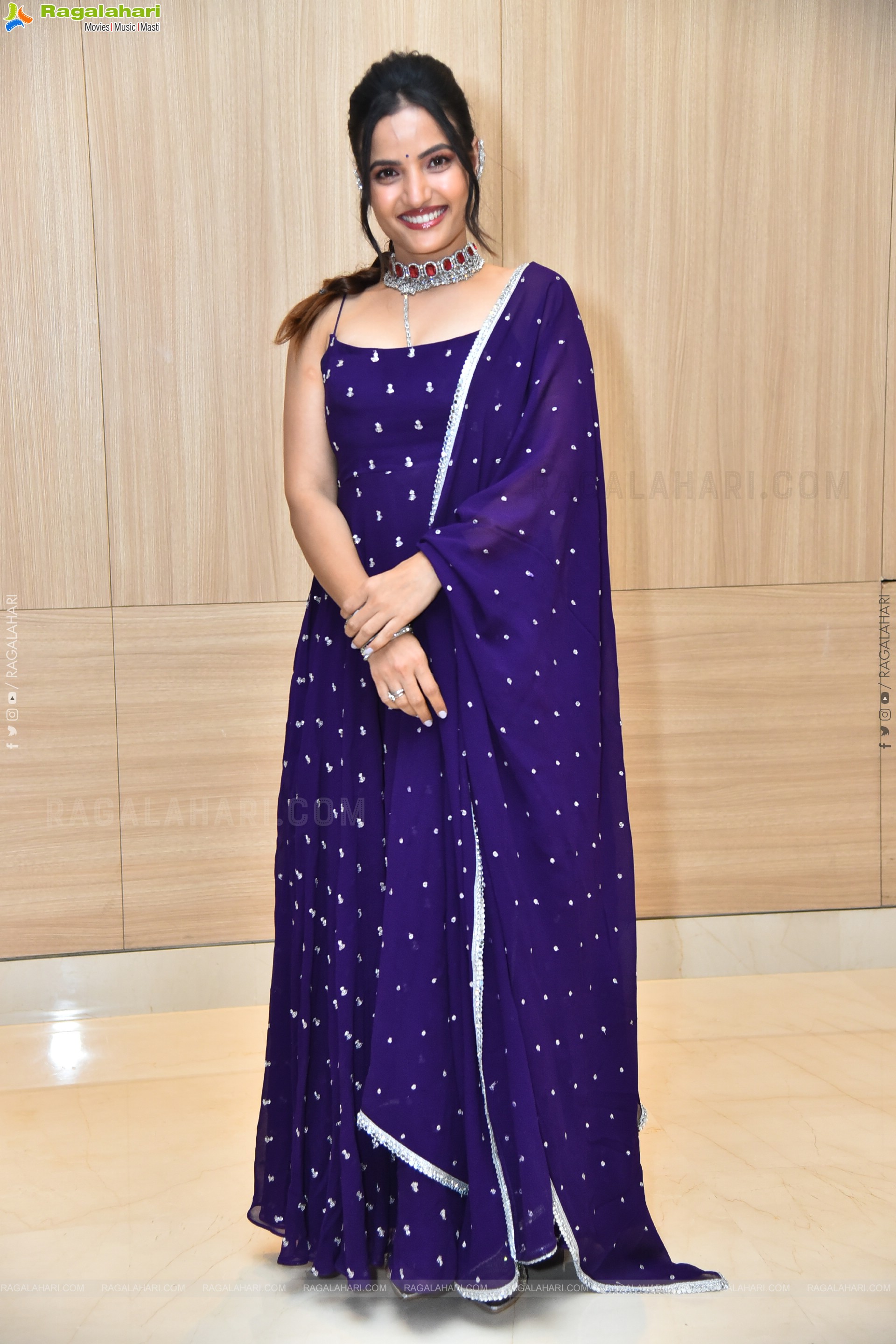 Siri Hanumanthu Latest Glam Stills, HD Gallery