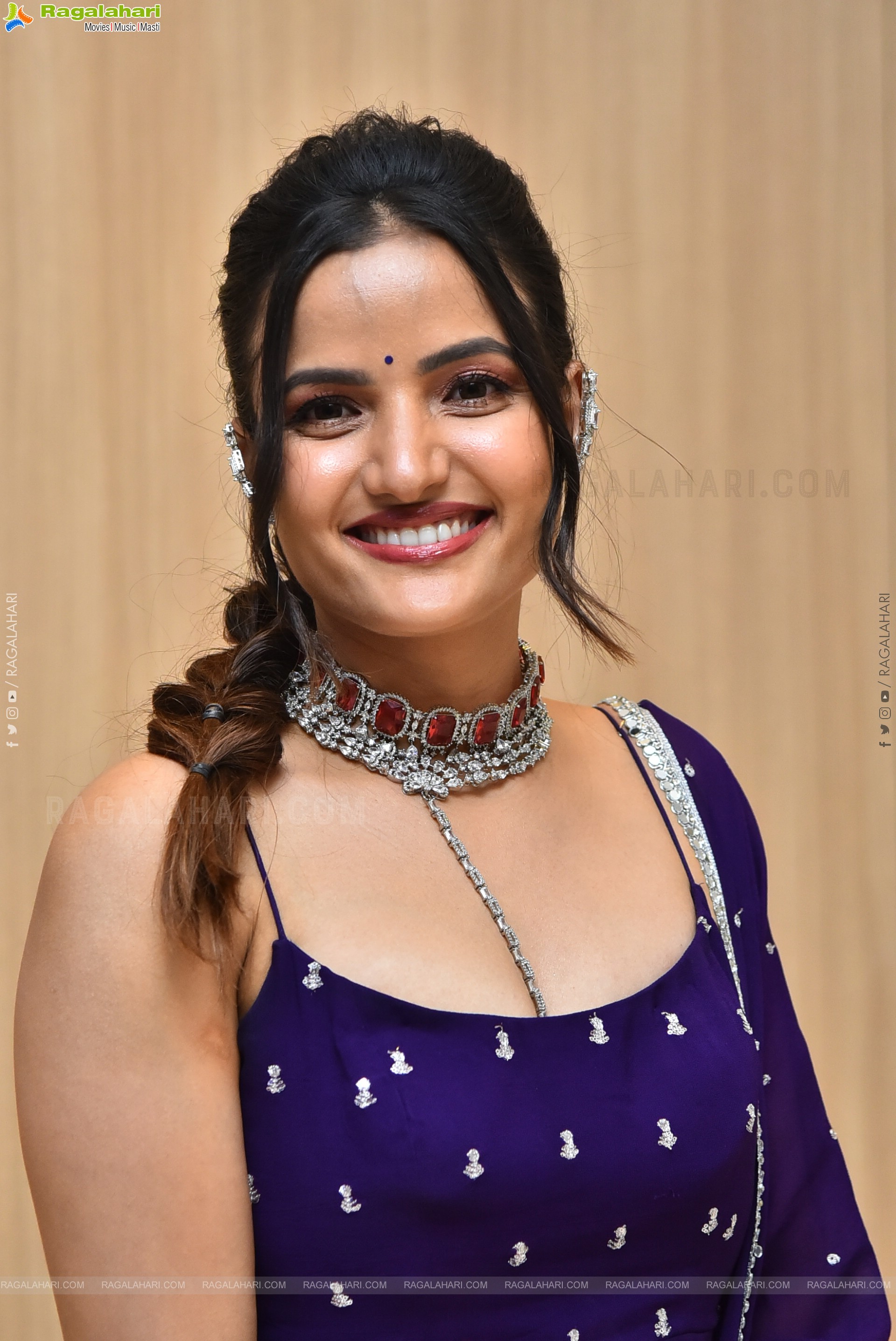 Siri Hanumanthu Latest Glam Stills, HD Gallery