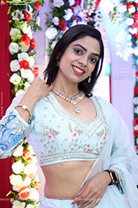 Swetha Kanduri stills in White Designer Dress, HD Gallery