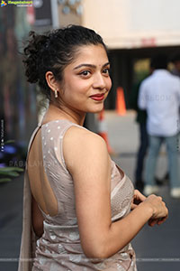 Varsha Bollamma Beautiful stills in Saree, HD Gallery