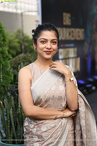 Varsha Bollamma Beautiful stills in Saree, HD Gallery