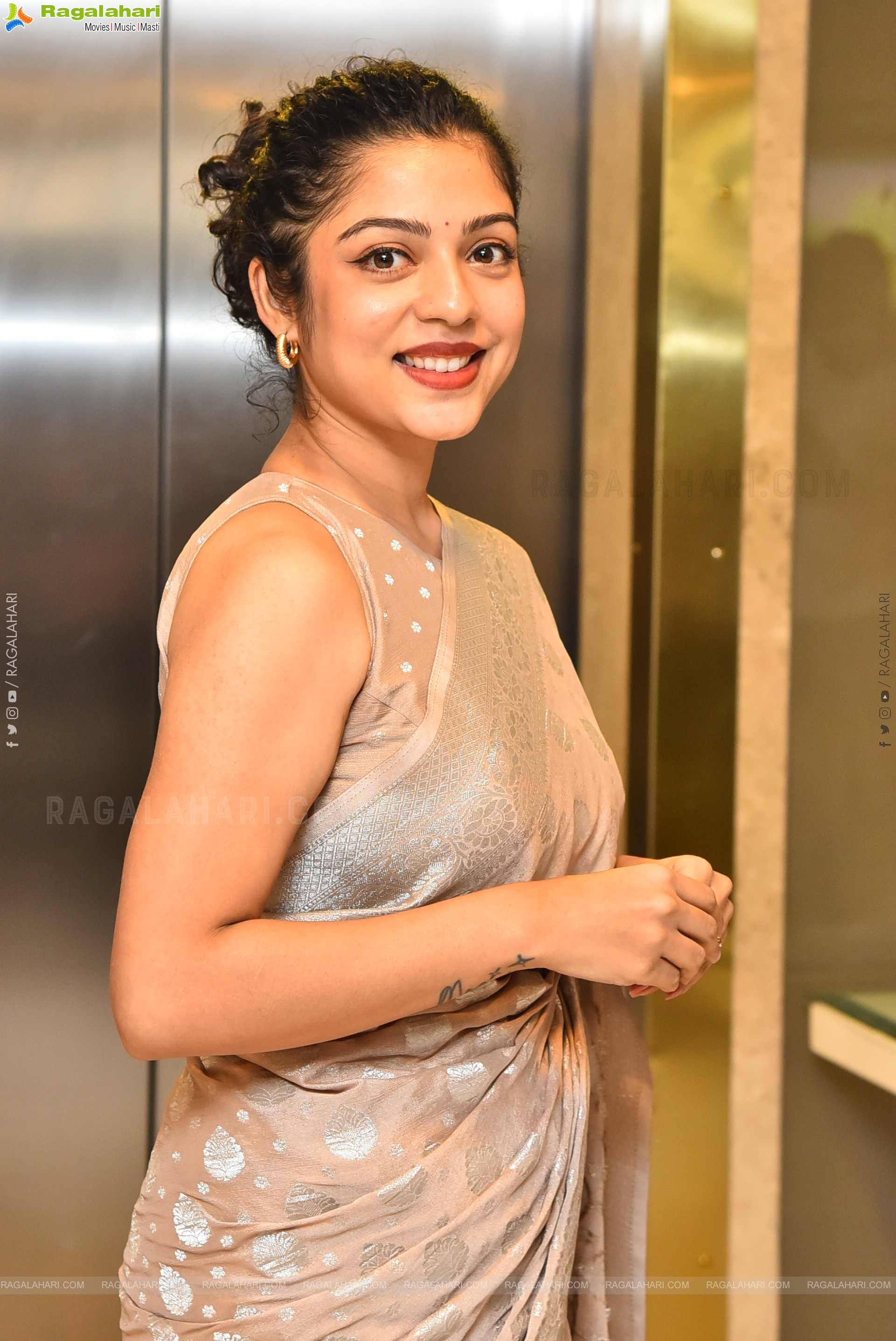 Varsha Bollamma Beautiful stills in Saree, HD Gallery