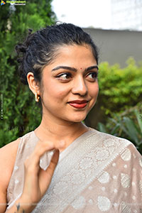 Varsha Bollamma Beautiful stills in Saree, HD Gallery