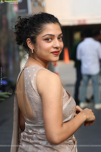 Varsha Bollamma Beautiful stills in Saree, HD Gallery