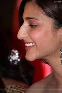 Shruthi Hasan Photo Gallery