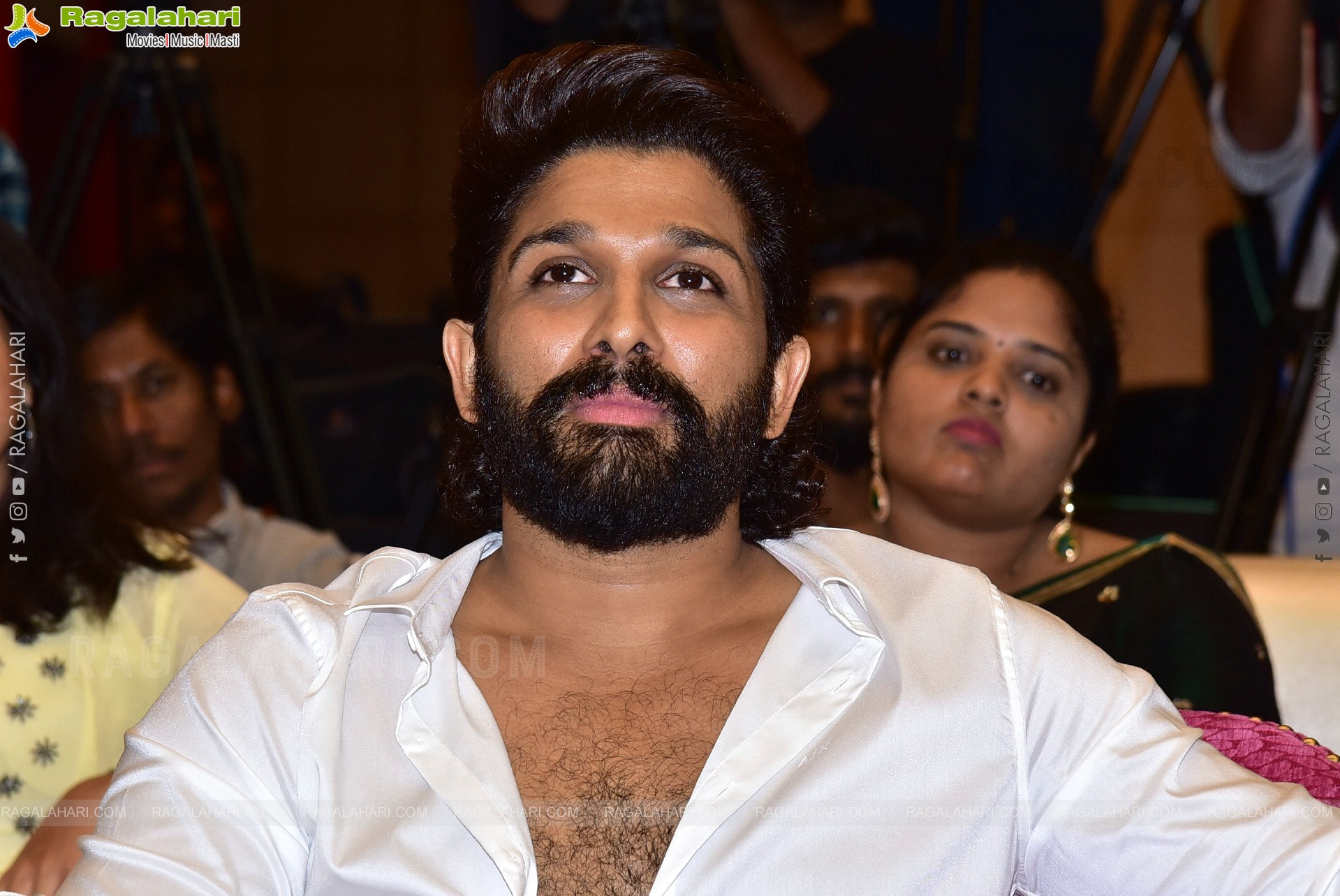 Allu Arjun at Baby Blockbuster Meet, HD Gallery