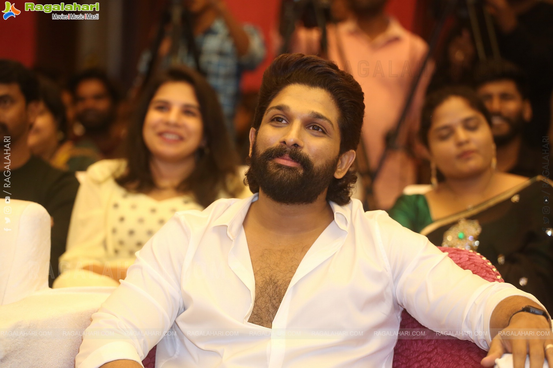 Allu Arjun at Baby Blockbuster Meet, HD Gallery