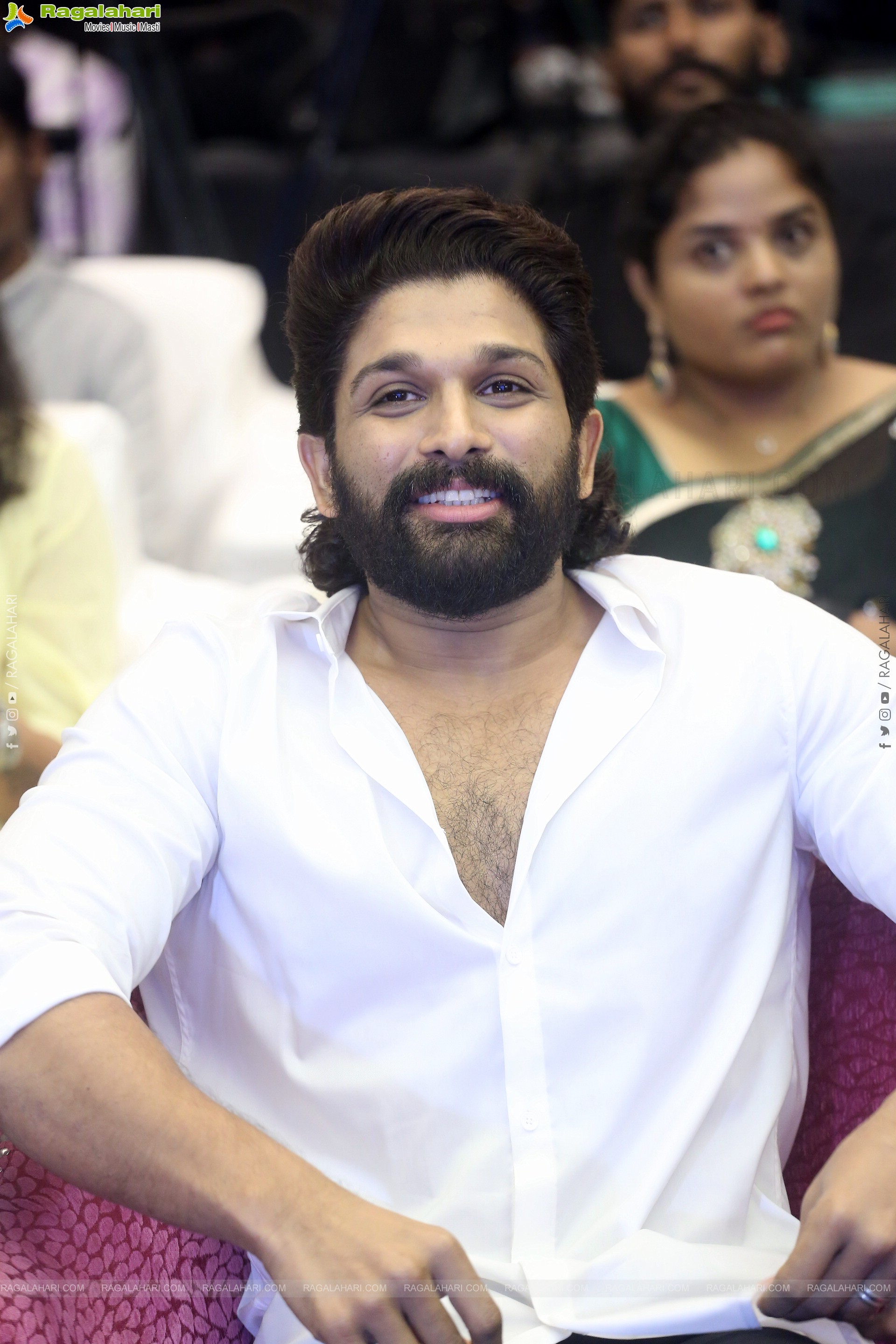 Allu Arjun at Baby Blockbuster Meet, HD Gallery