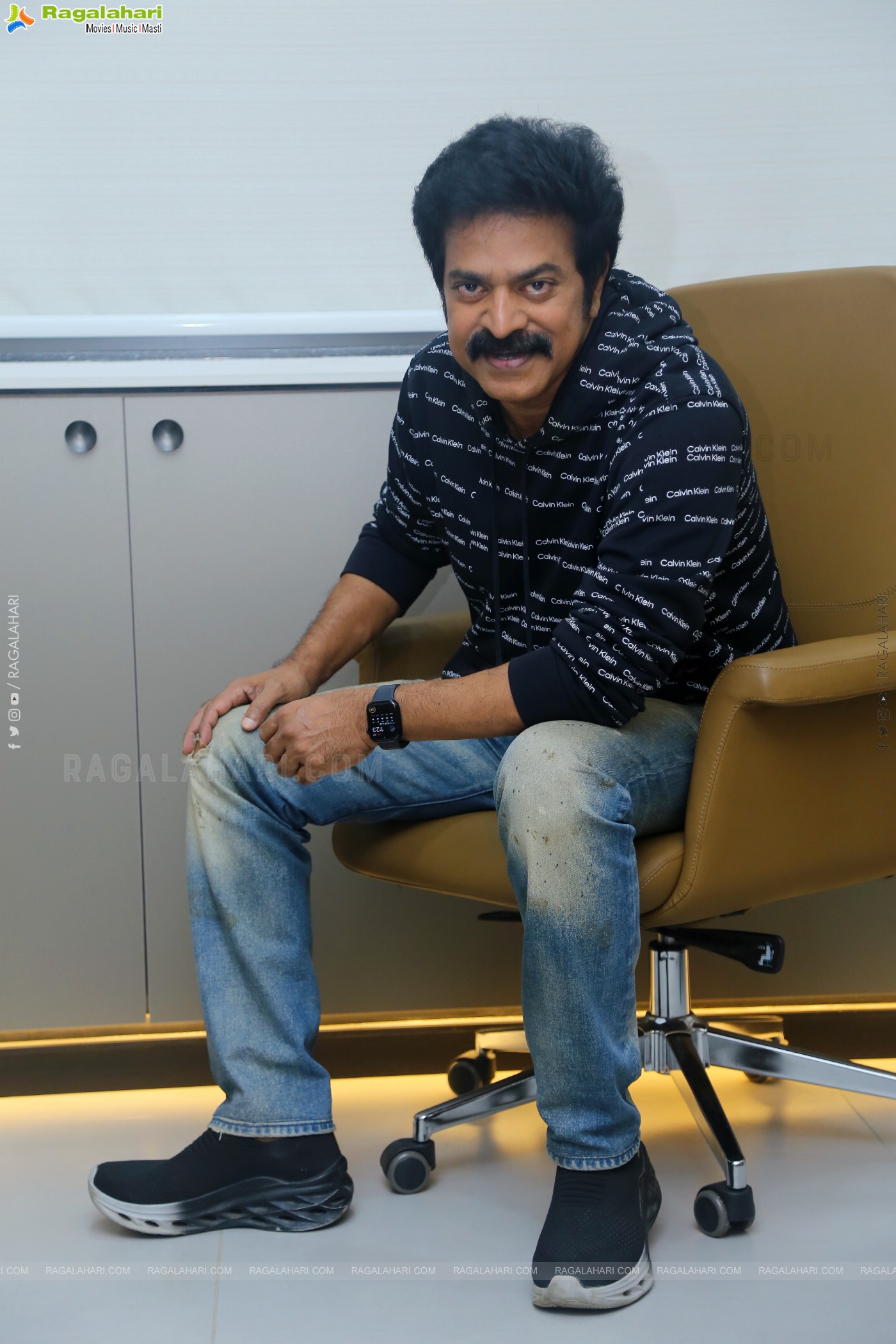 Brahmaji stills at Slum Dog Husband Interview, HD Gallery