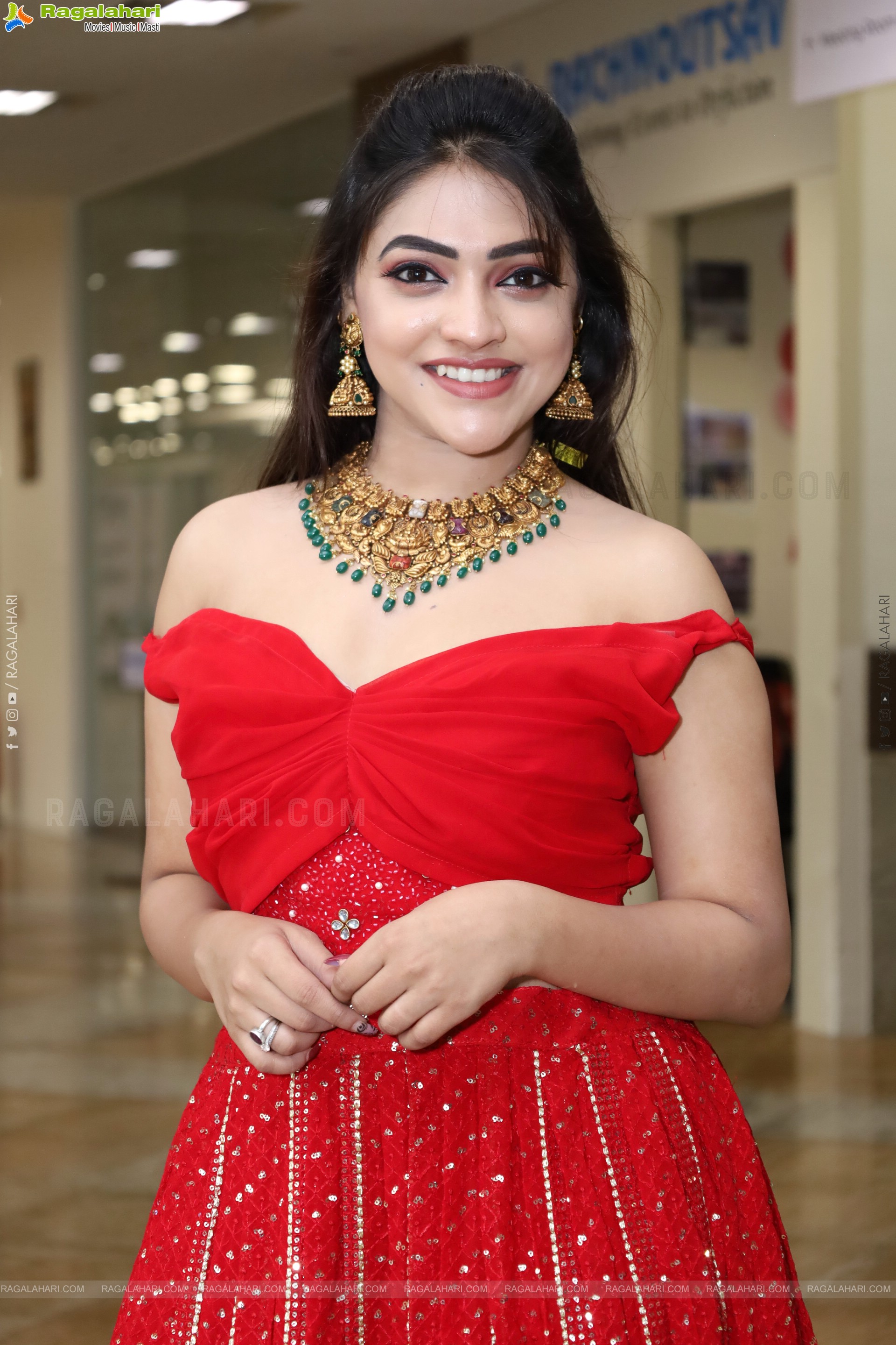 Ishwarya Vullingala at Hi Life Exhibition, HD Gallery