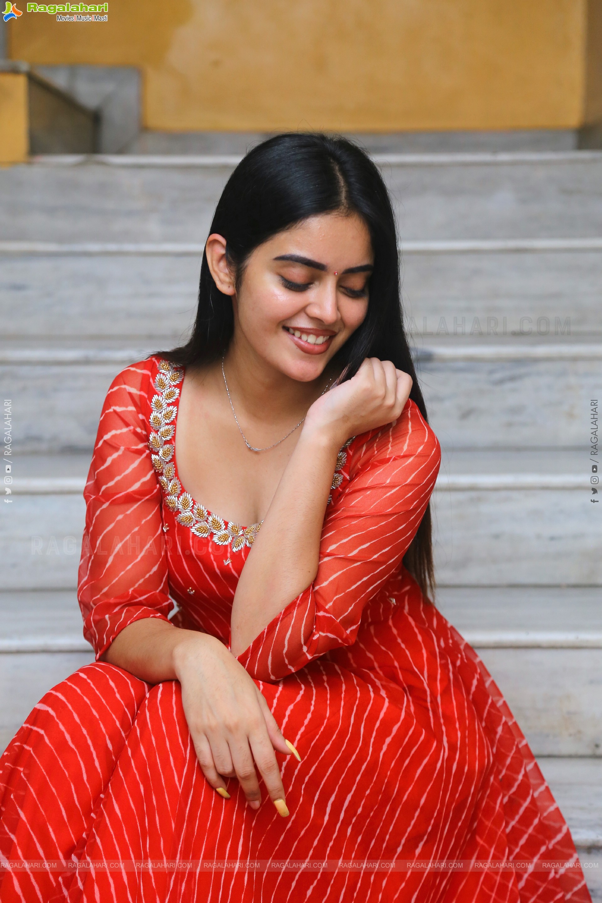 Kushitha Kallapu stills at Neethone Nenu First Look Launch, HD Gallery