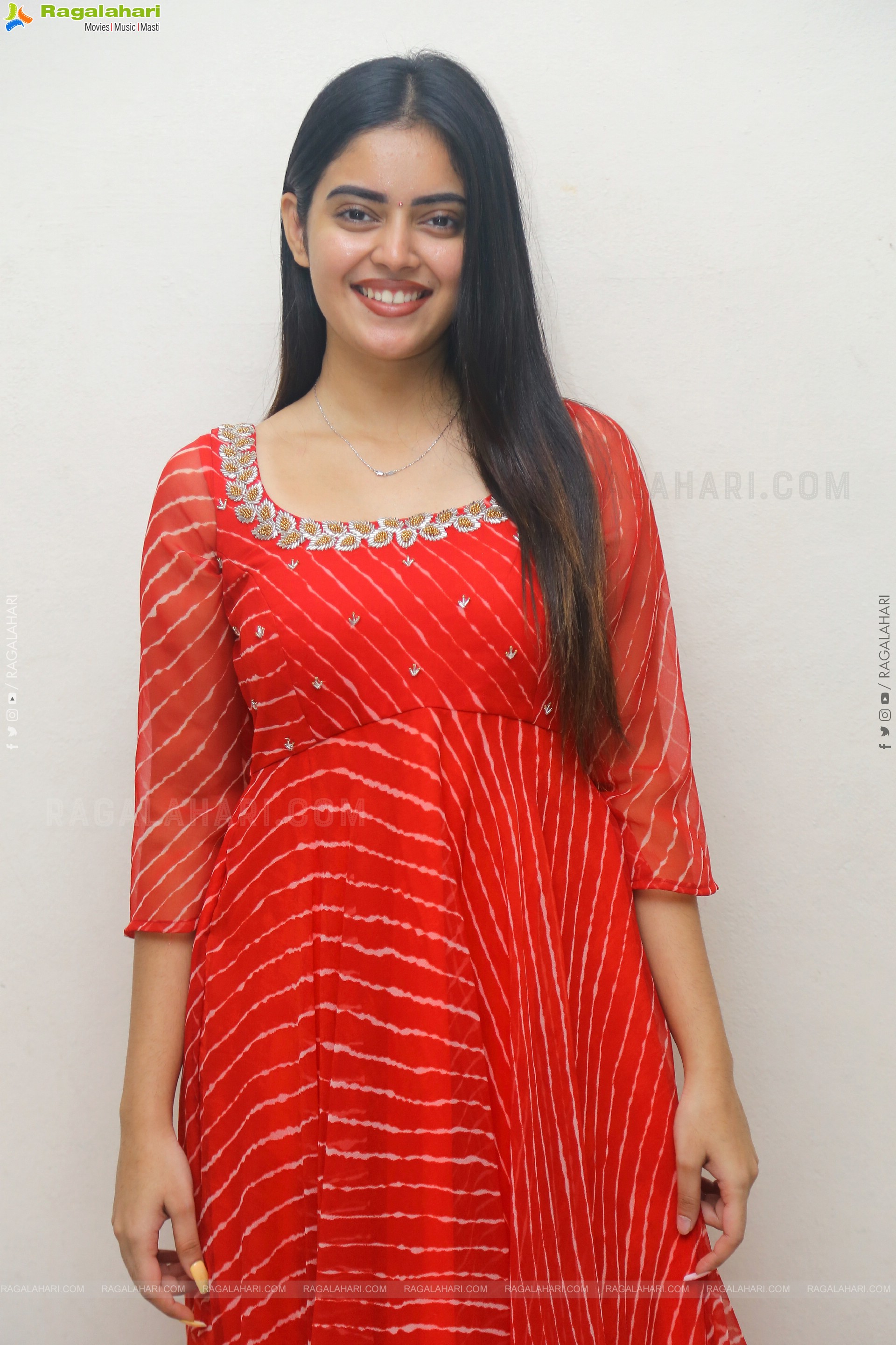 Kushitha Kallapu stills at Neethone Nenu First Look Launch, HD Gallery