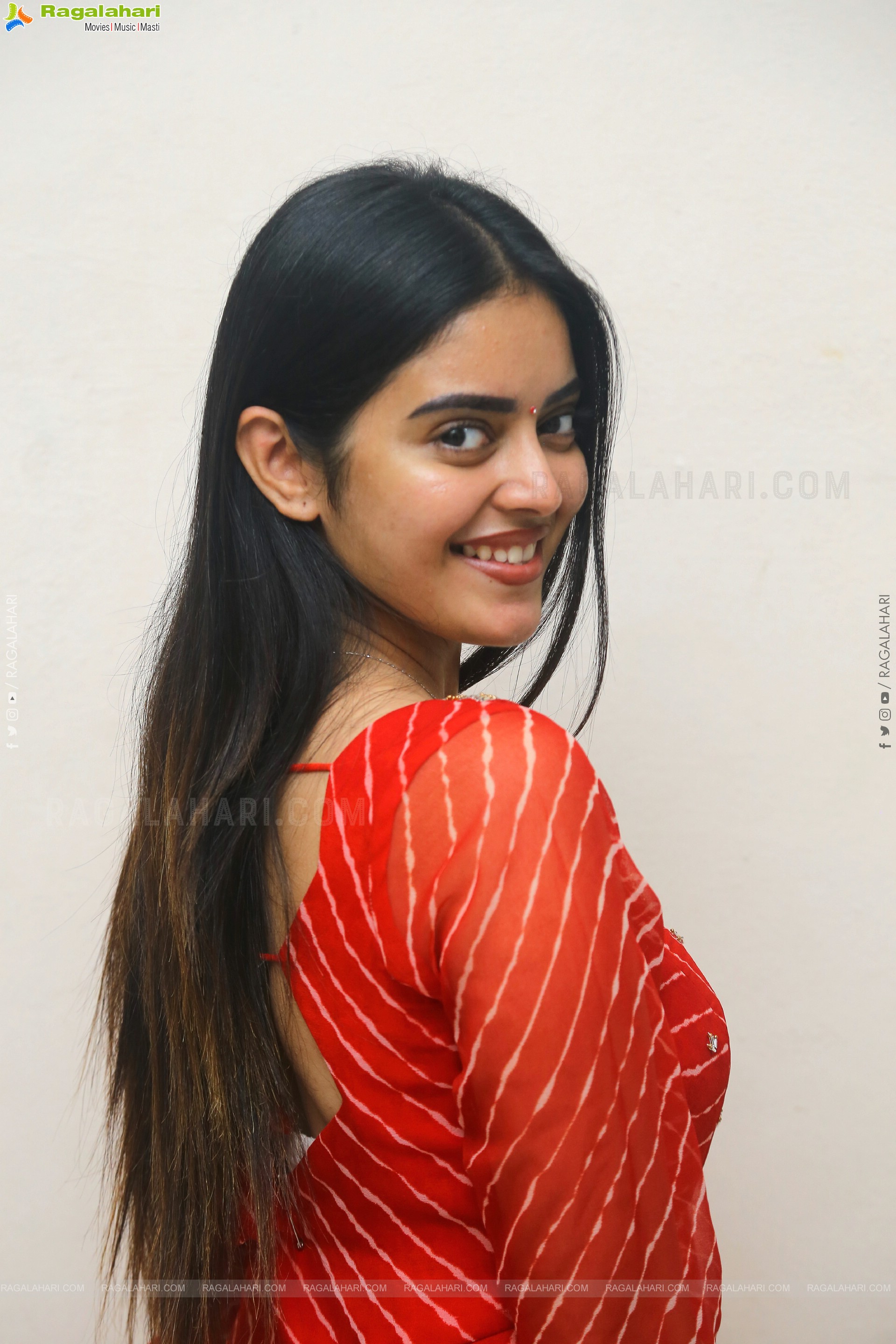 Kushitha Kallapu stills at Neethone Nenu First Look Launch, HD Gallery