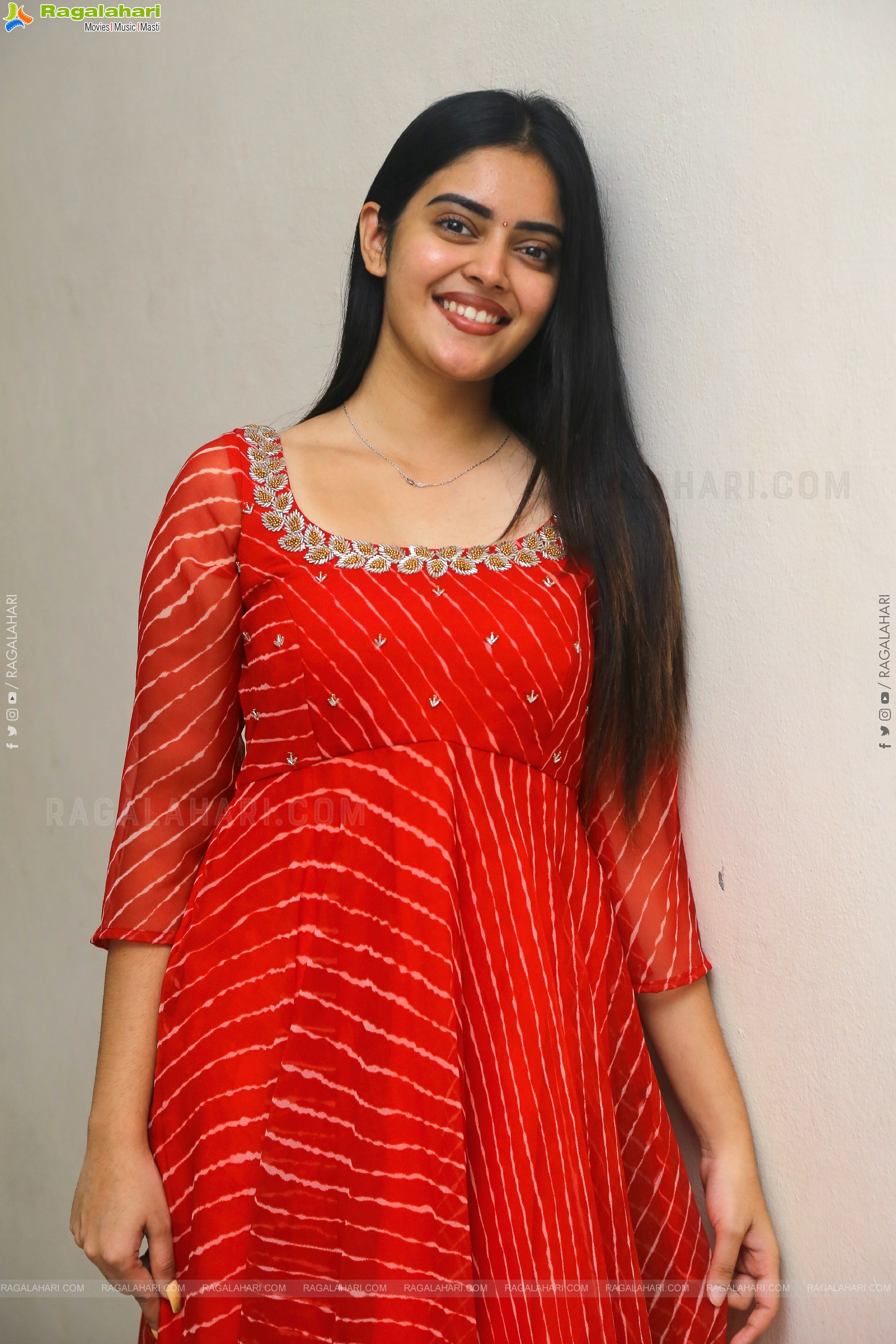 Kushitha Kallapu stills at Neethone Nenu First Look Launch, HD Gallery