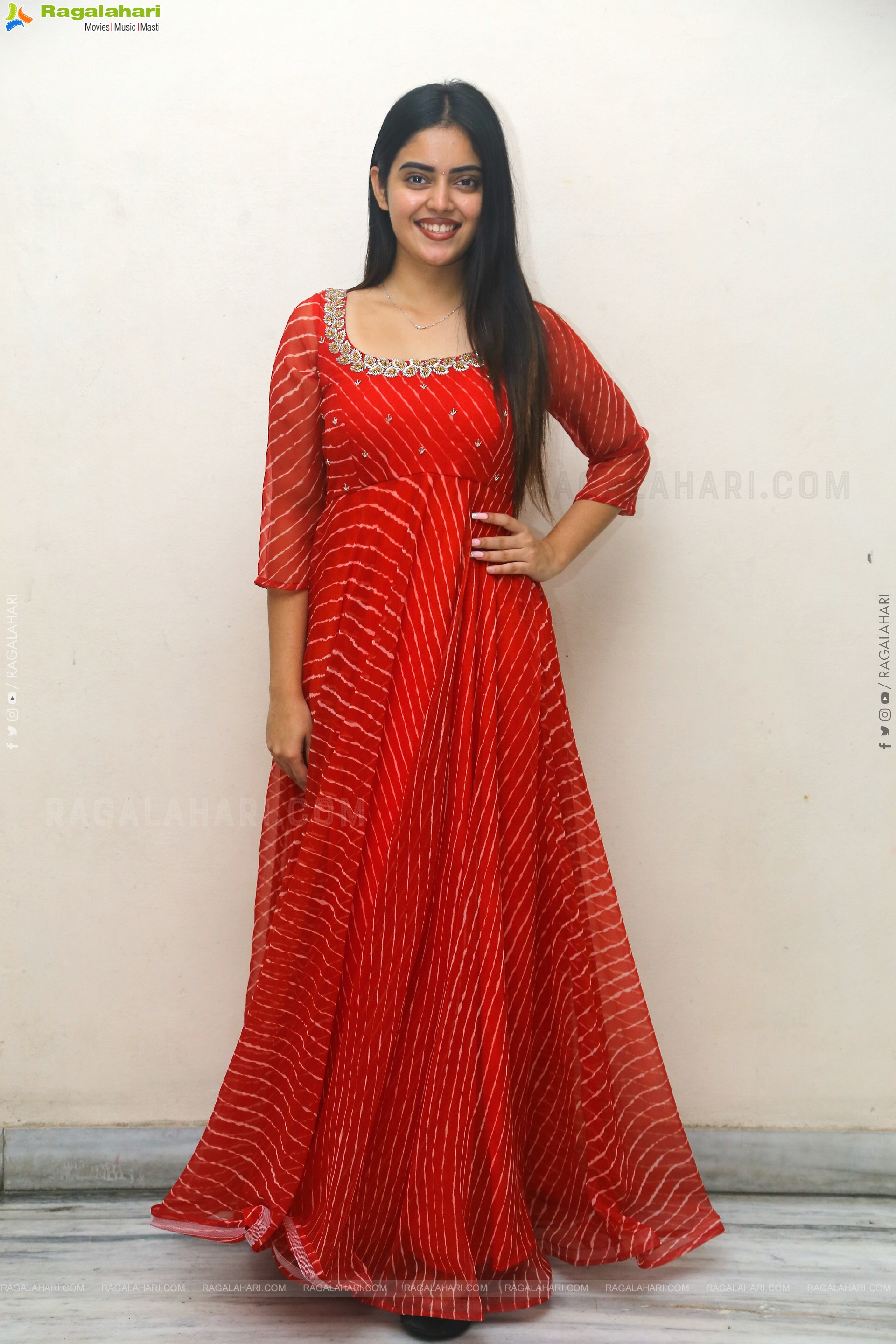 Kushitha Kallapu stills at Neethone Nenu First Look Launch, HD Gallery