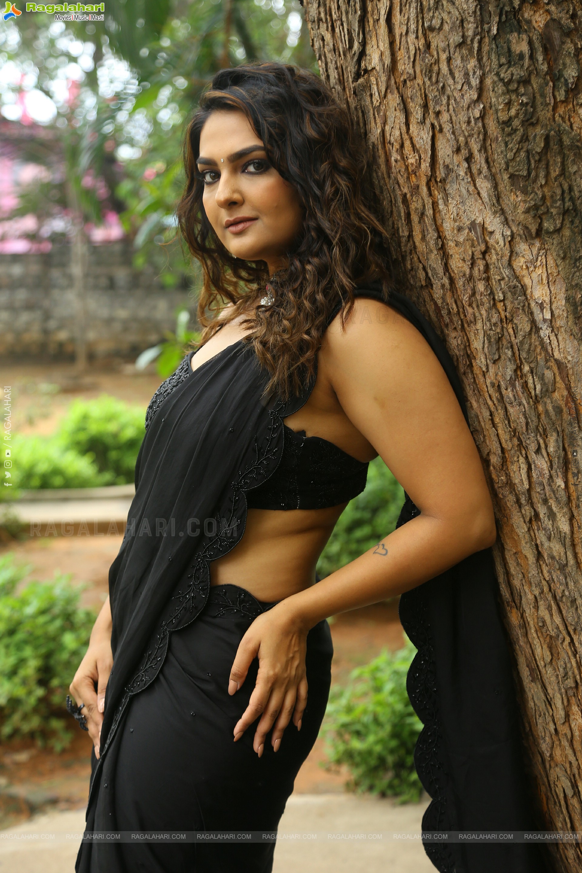 Neha Deshpande at Rajugari Kodipulao Press Meet, HD Gallery