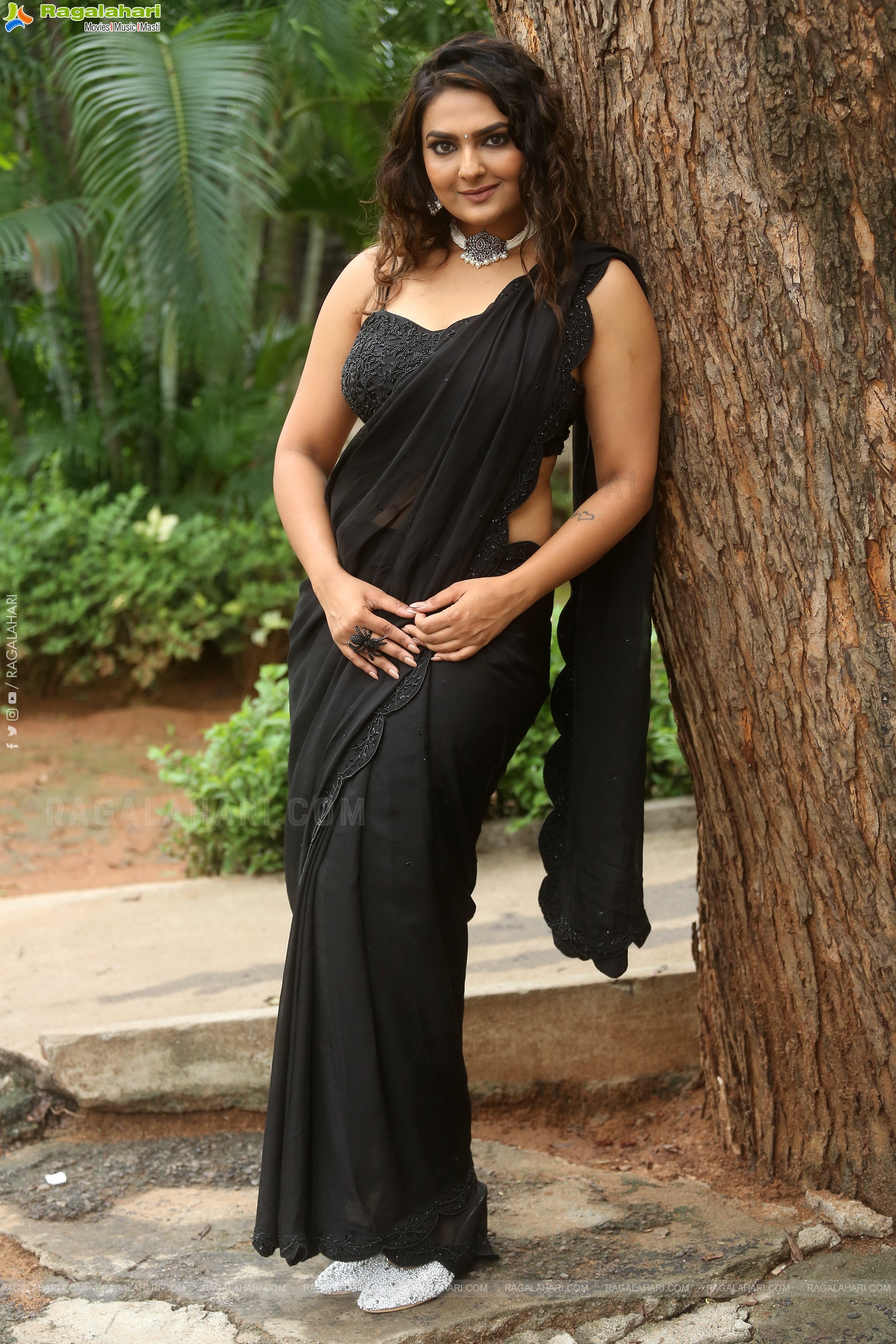 Neha Deshpande at Rajugari Kodipulao Press Meet, HD Gallery