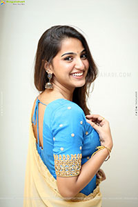 Pranavi Manukonda at Slumdog Husband Interview, HD Gallery