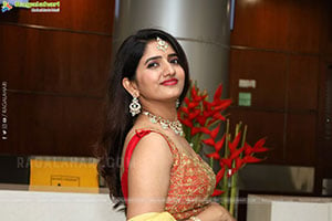 Priya Murthy Latest HD Gallery