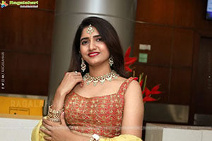 Priya Murthy Latest HD Gallery