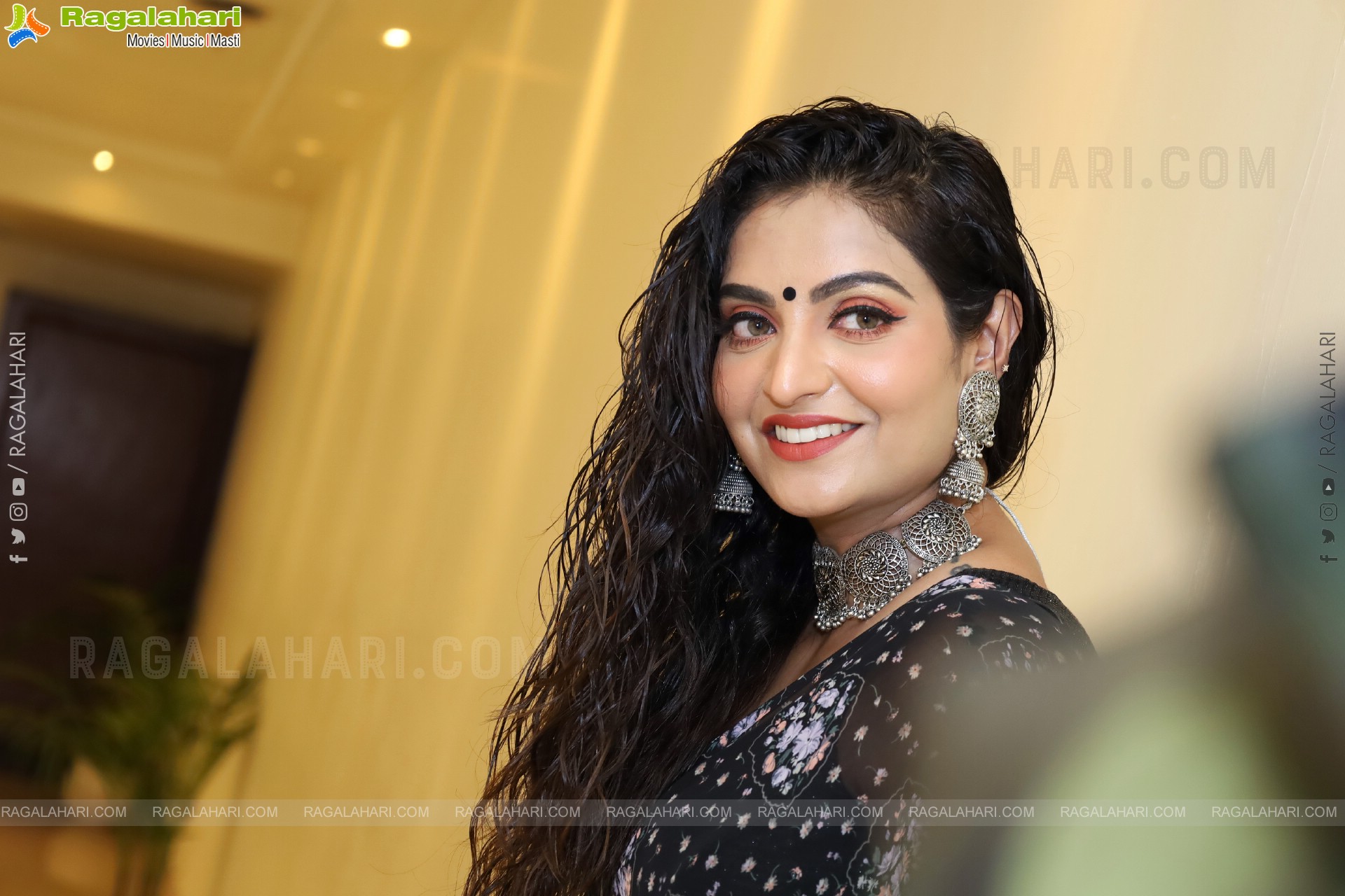 Sharon Fernandes Latest HD Gallery