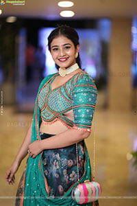 Yashna Chowdary Latest Stills, HD Gallery