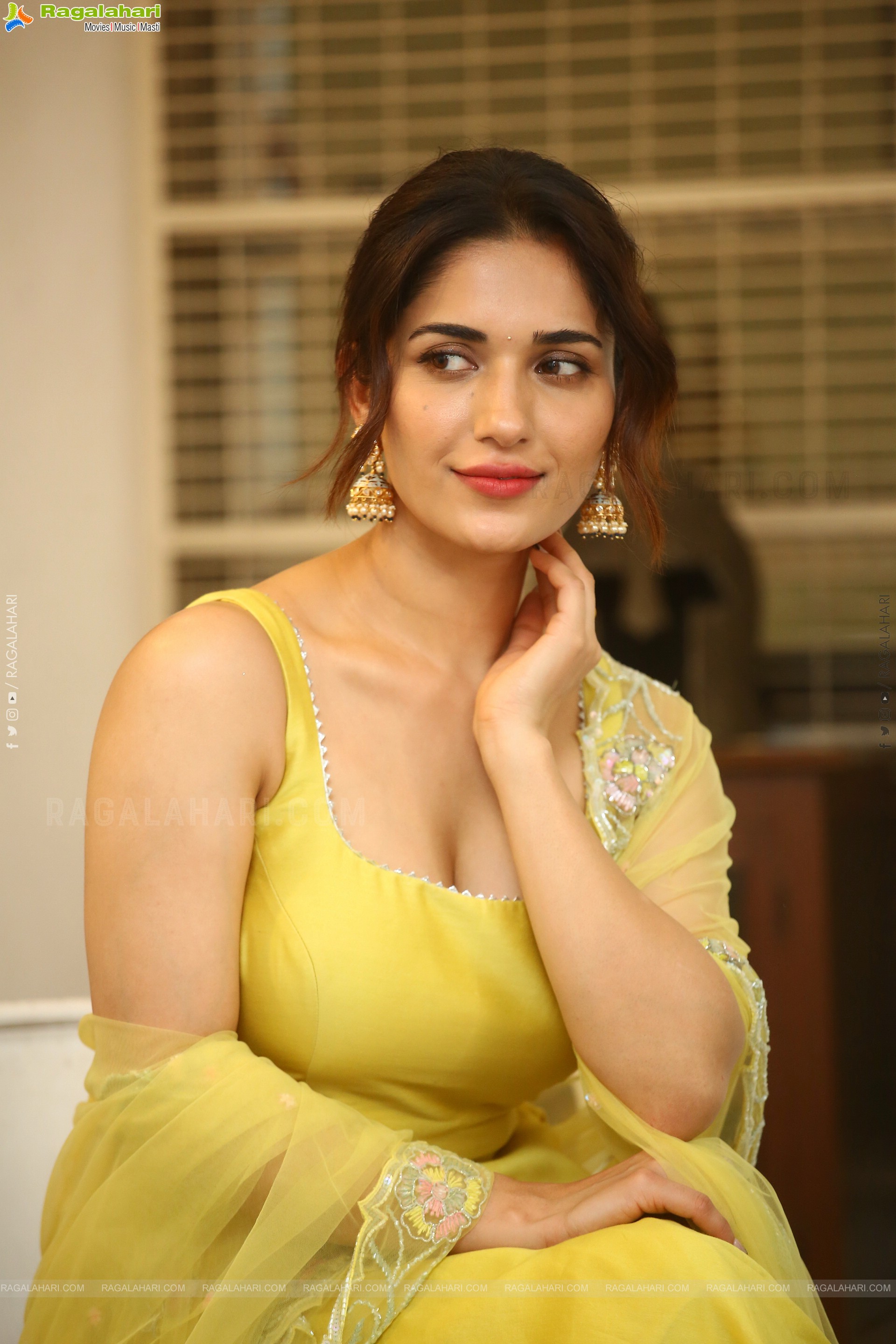 Ruhani Sharma Exclusive Photoshoot, HD Gallery