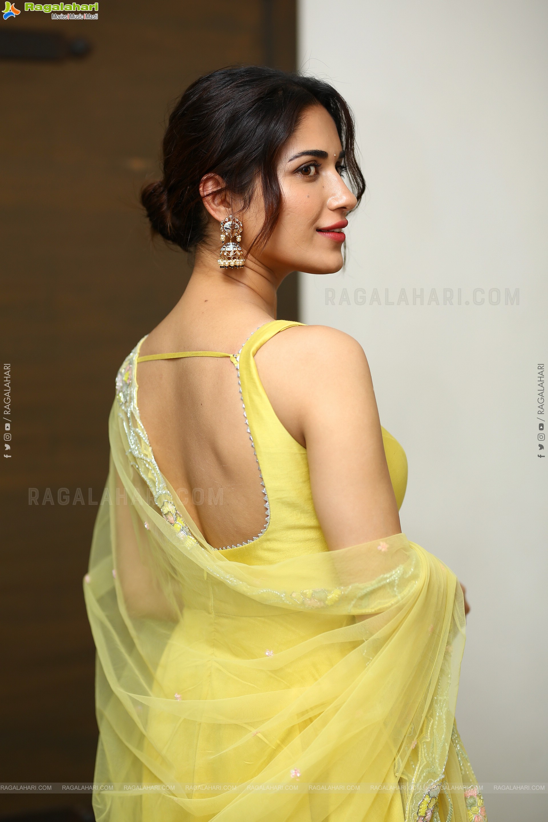 Ruhani Sharma Exclusive Photoshoot, HD Gallery