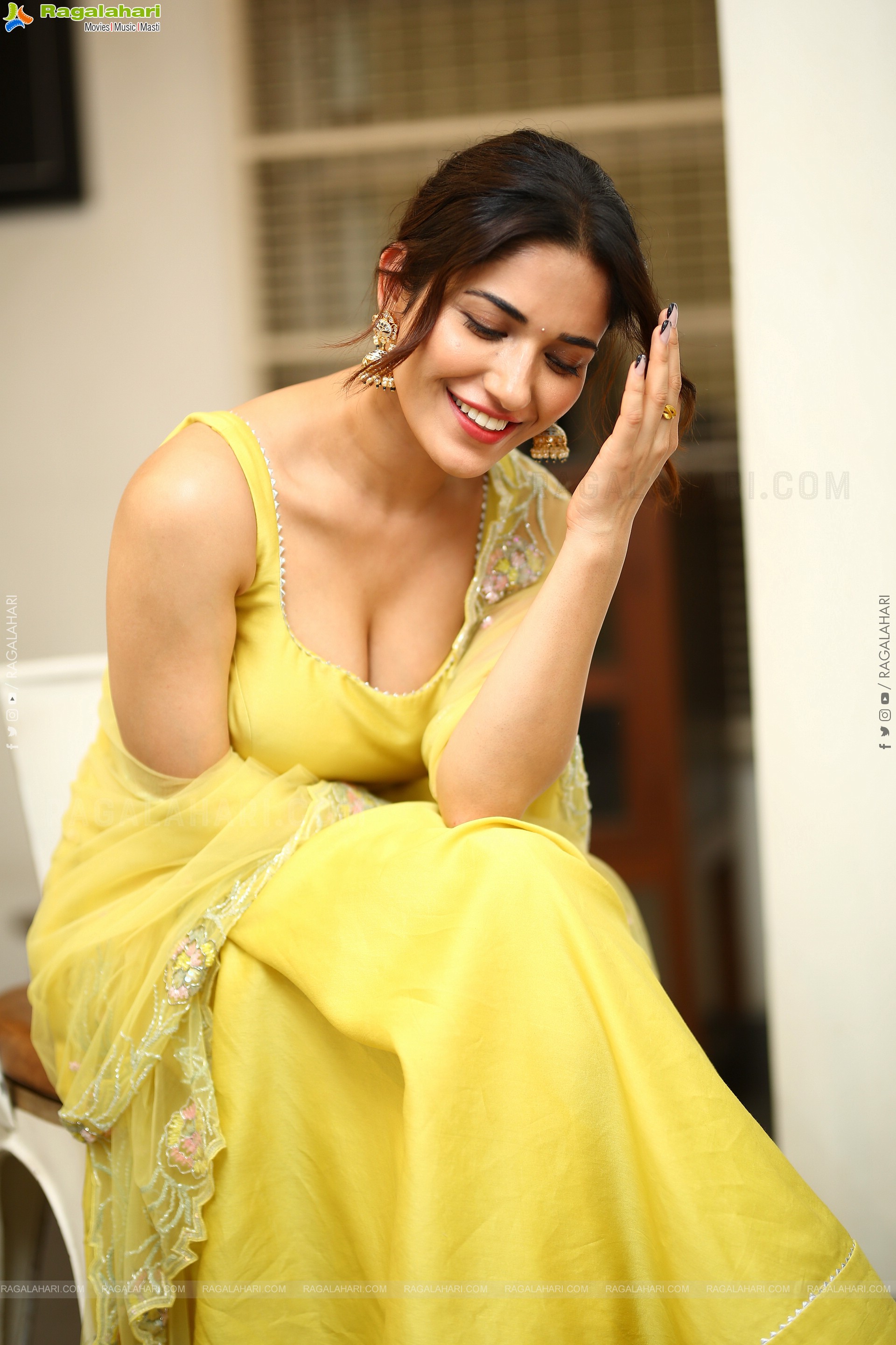 Ruhani Sharma Exclusive Photoshoot, HD Gallery