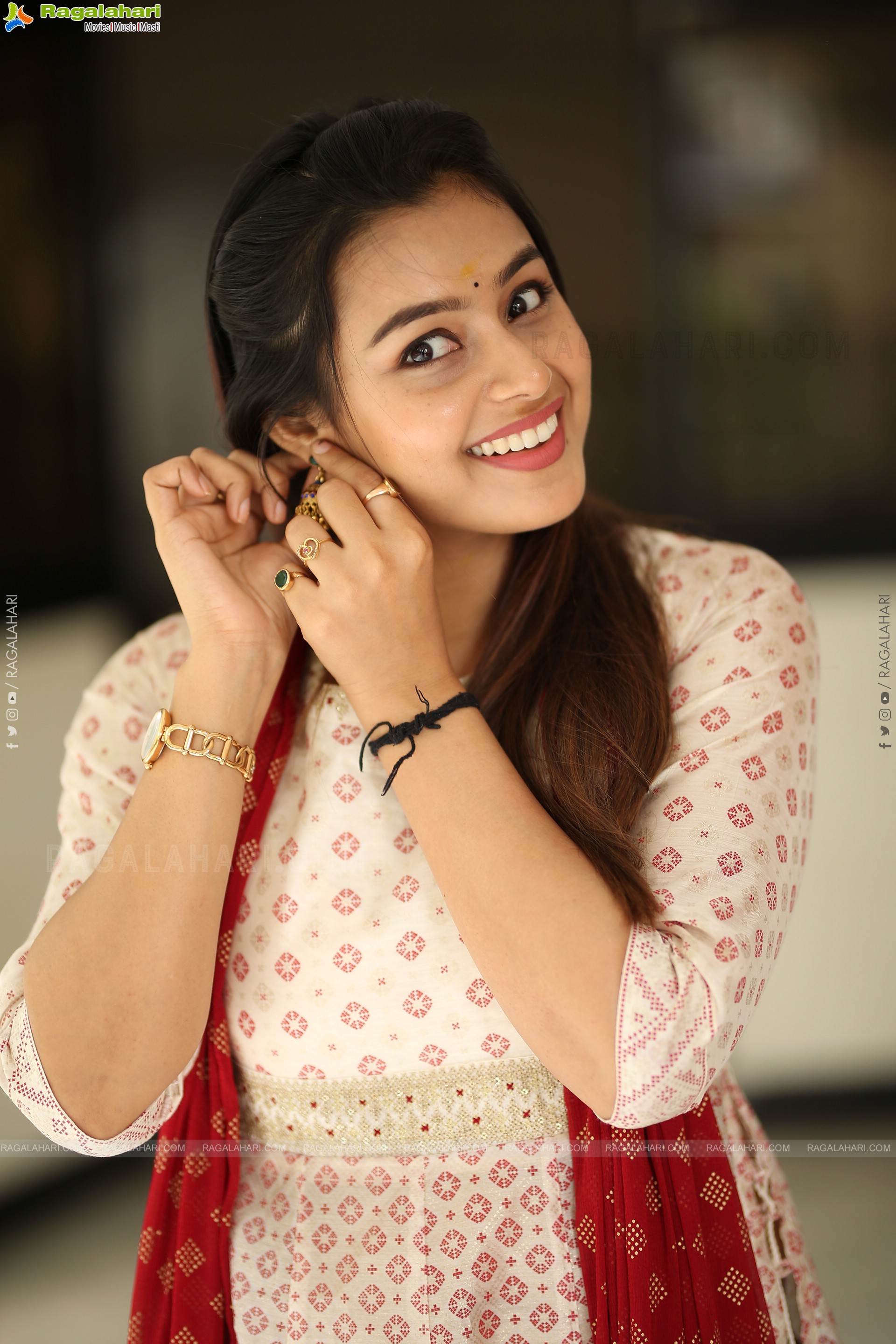 Mokksha at Alanati Ramachandrudu Interview, HD Gallery